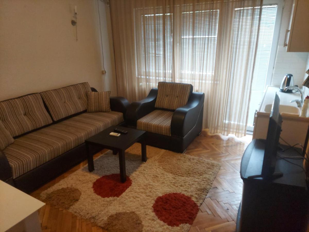 Apartment Perla Pristina Eksteriør bilde