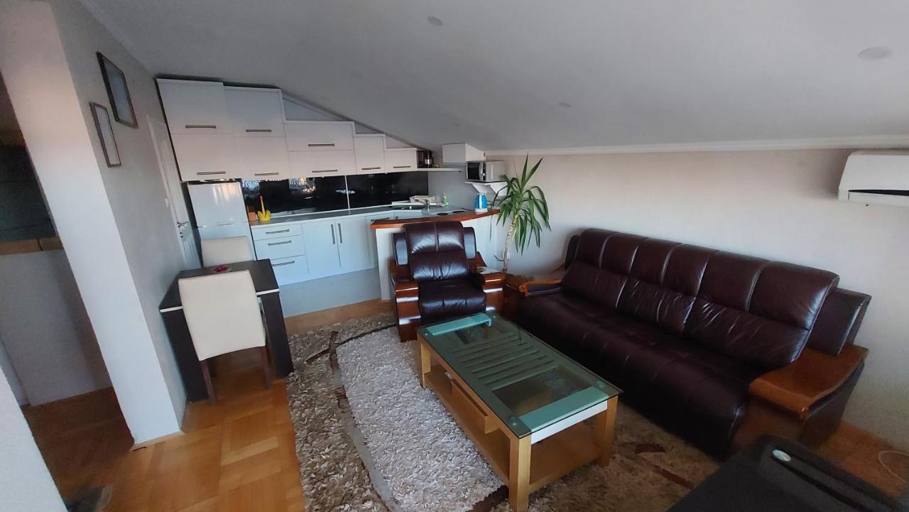 Apartment Perla Pristina Eksteriør bilde