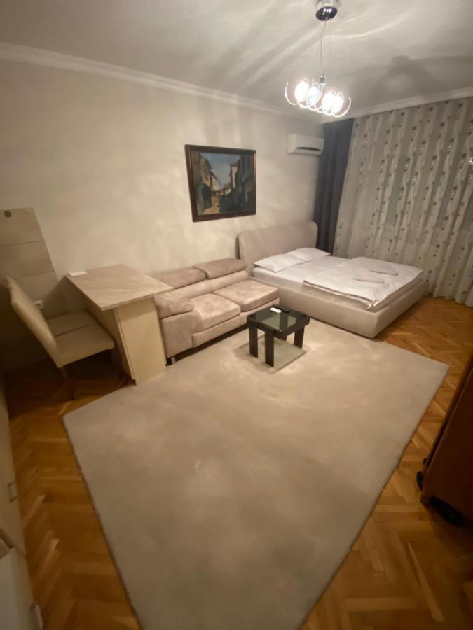 Apartment Perla Pristina Eksteriør bilde
